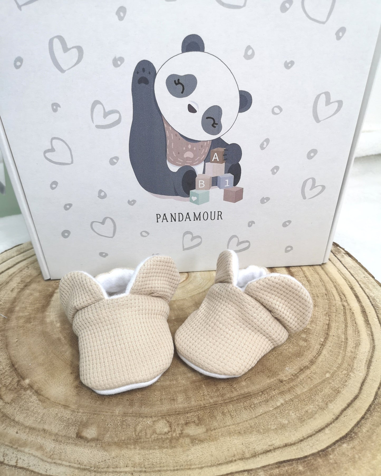 Chaussons bébé beige