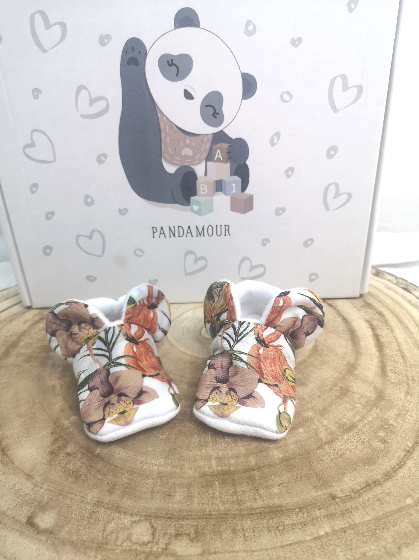 Chaussons bébé flamant rose
