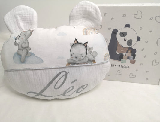 Coussin forme panda motif ours